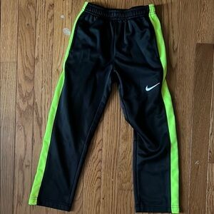 Nike Black and Green Sweatpants with Elastic Waistband